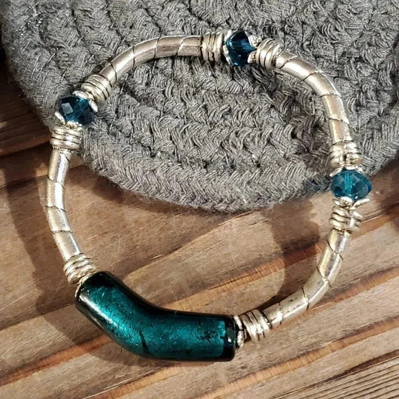Handcrafted Edgy Silver Teal Green Bracelet - Picture 2 of 6